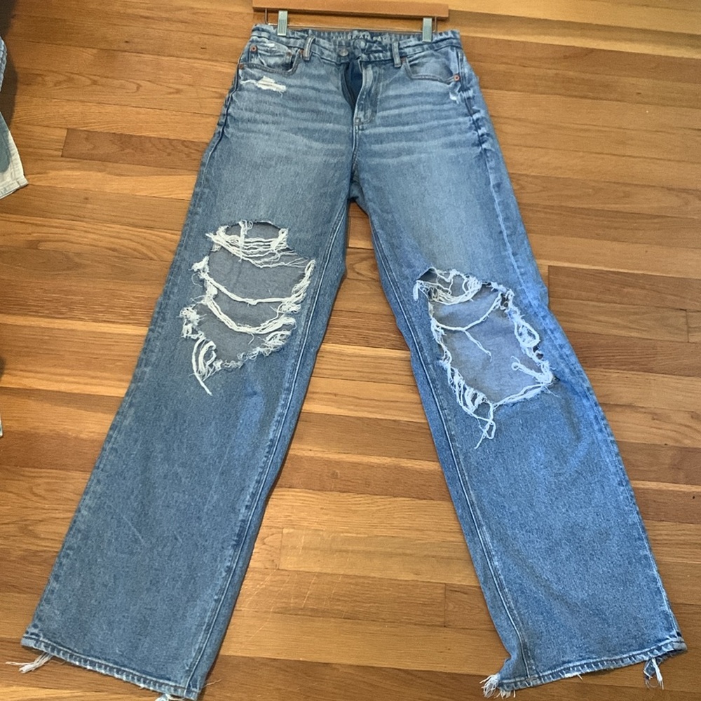 AE Stretch Curvy Super High-Waisted Baggy Straight Jean - Picture 3 of 7